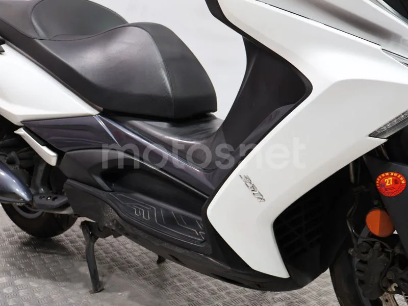 Kymco Super Dink 350 - Vista 12