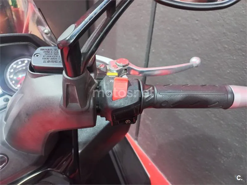 Kymco Super Dink 350 – Vista 7