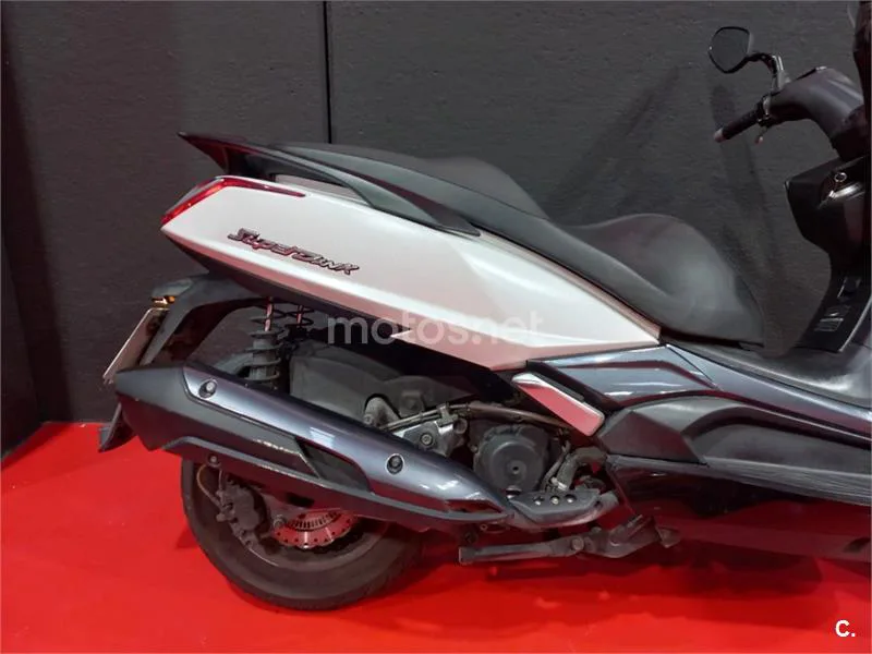 Kymco Super Dink 350 – Vista 9