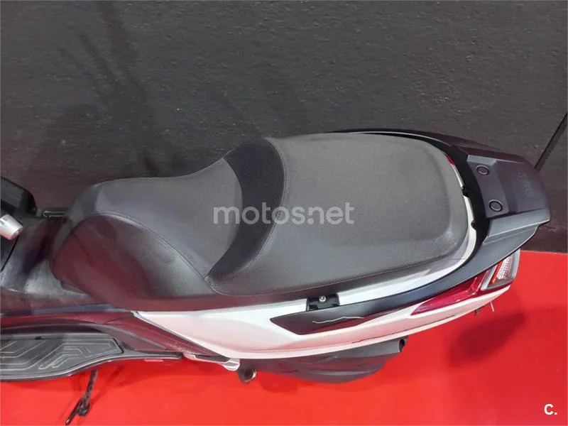 Kymco Super Dink 350 – Vista 10