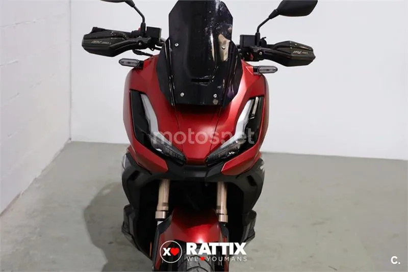 Honda ADV 350 – Vista 11