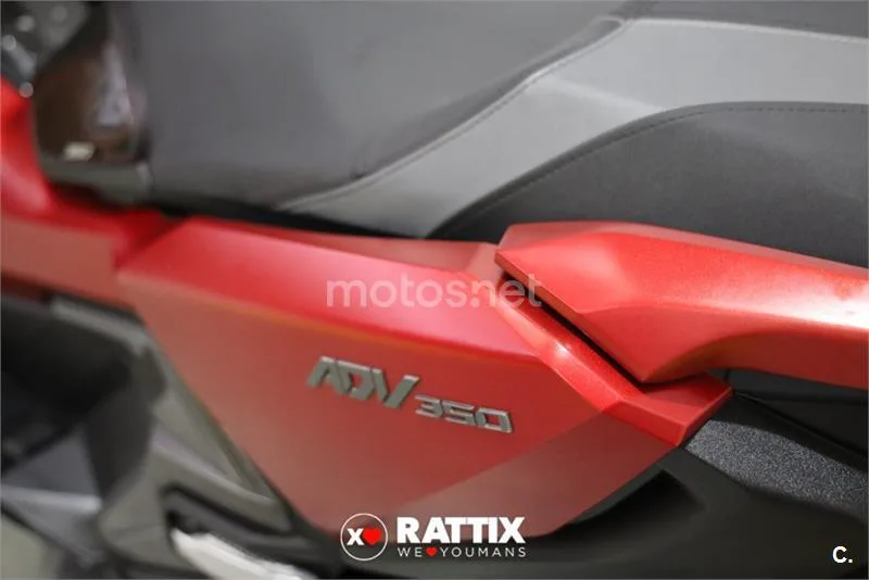 Honda ADV 350 – Vista 13
