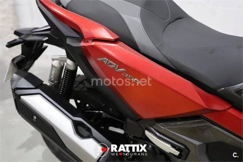 Honda ADV 350 – Vista 3