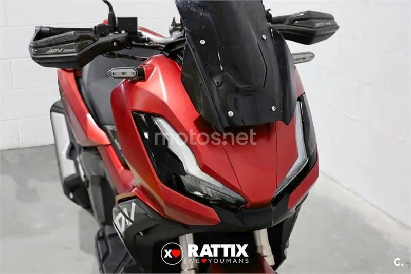 Honda ADV 350 – Vista 8