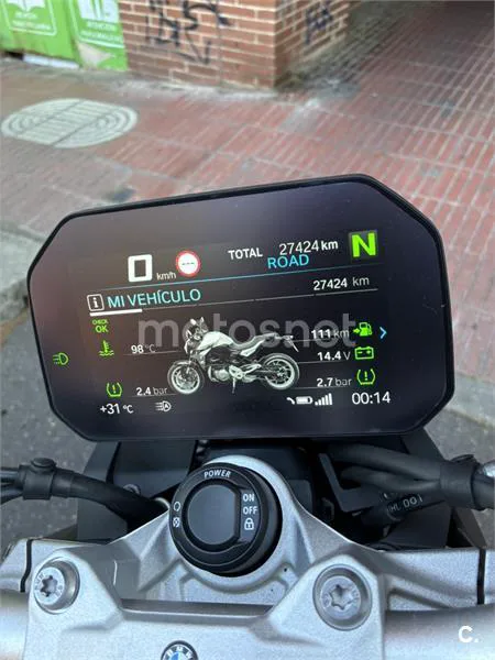 BMW F 900 R – Vista 13