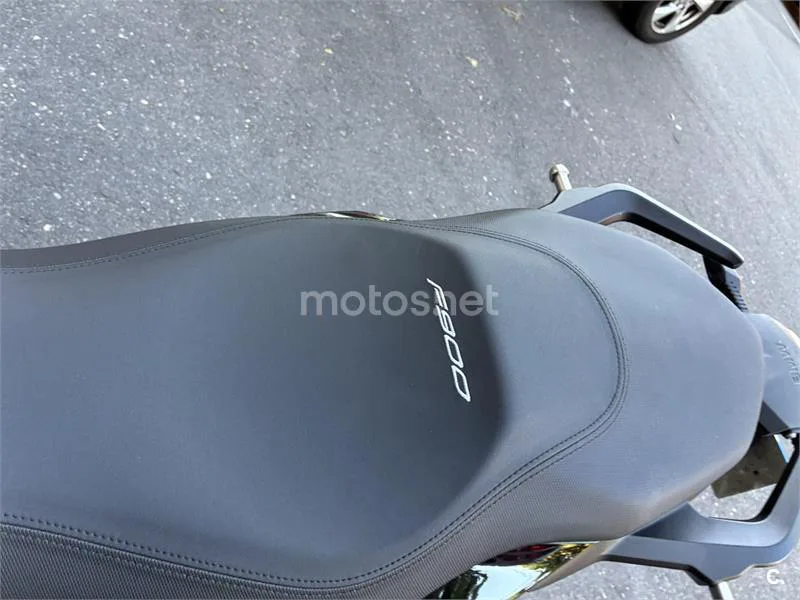 BMW F 900 R – Vista 24