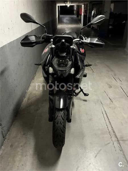 BMW F 900 R – Vista 8