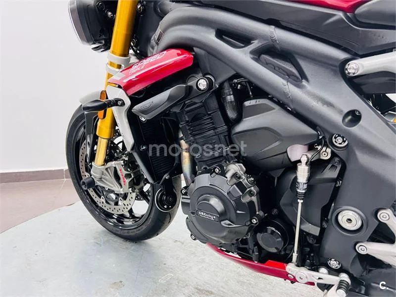Triumph Speed Triple – Vista 11