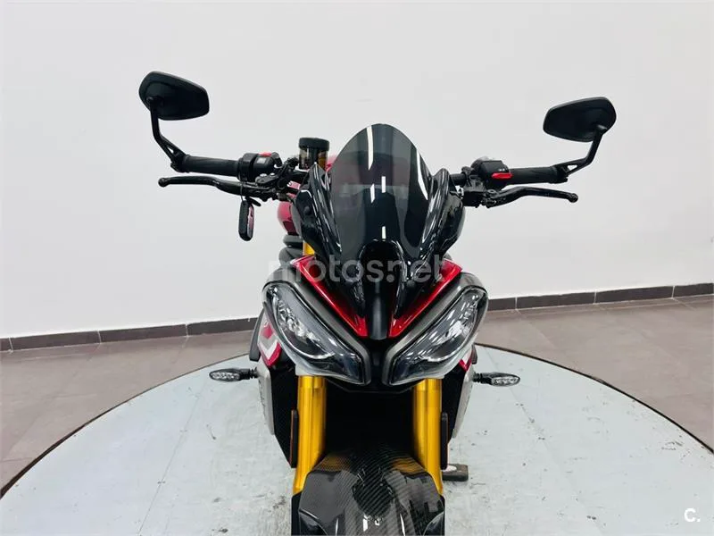 Triumph Speed Triple – Vista 3