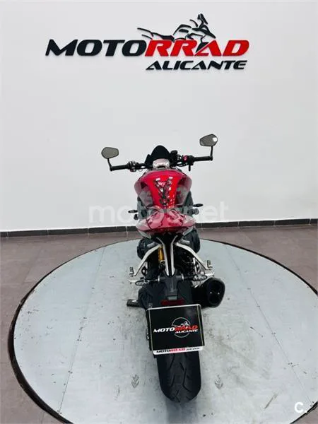 Triumph Speed Triple – Vista 4