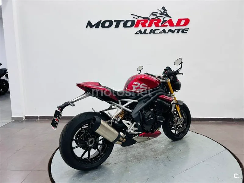 Triumph Speed Triple – Vista 5