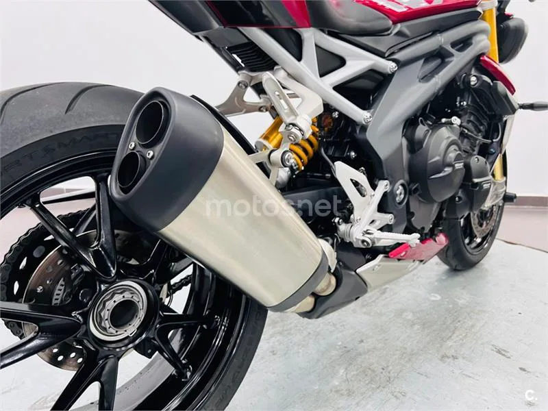 Triumph Speed Triple – Vista 8