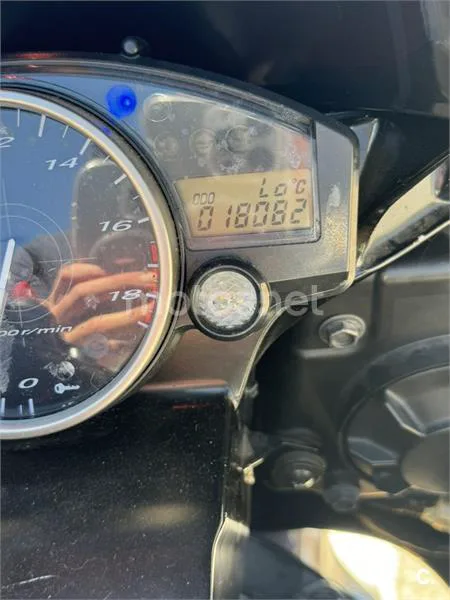 Yamaha R6 – Vista 5