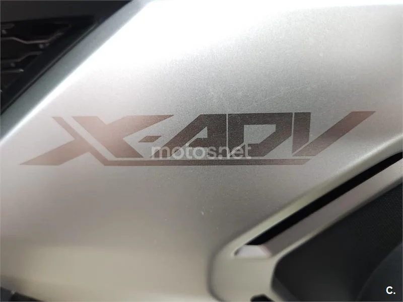 Honda X-ADV – Vista 12