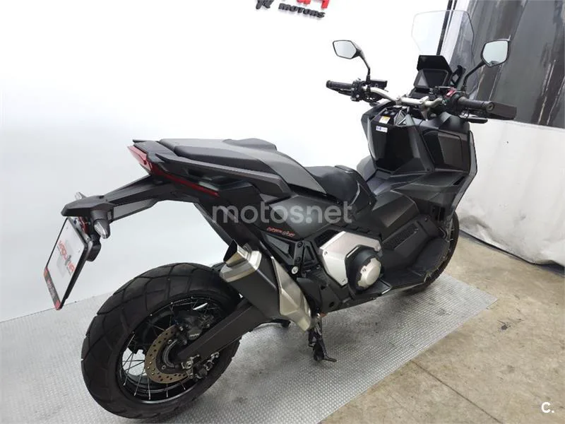 Honda X-ADV – Vista 4