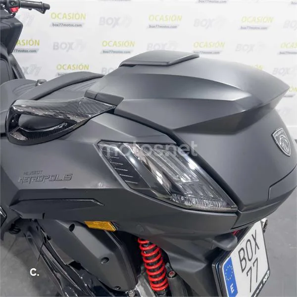 Peugeot Metropolis 400 – Vista 9