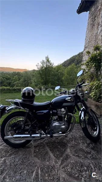 Kawasaki W 800 – Vista 2