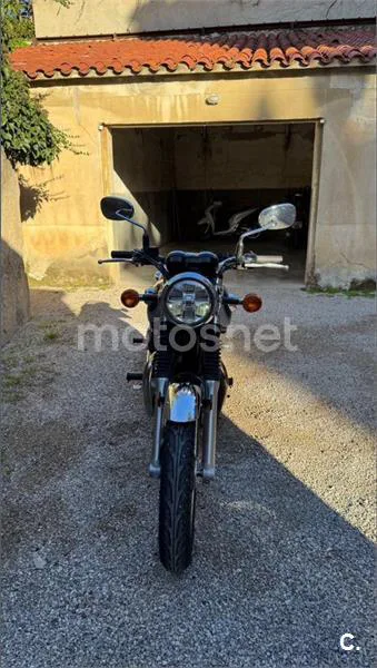 Kawasaki W 800 – Vista 3