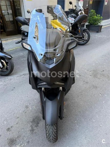 Yamaha XMAX 125 – Vista 7