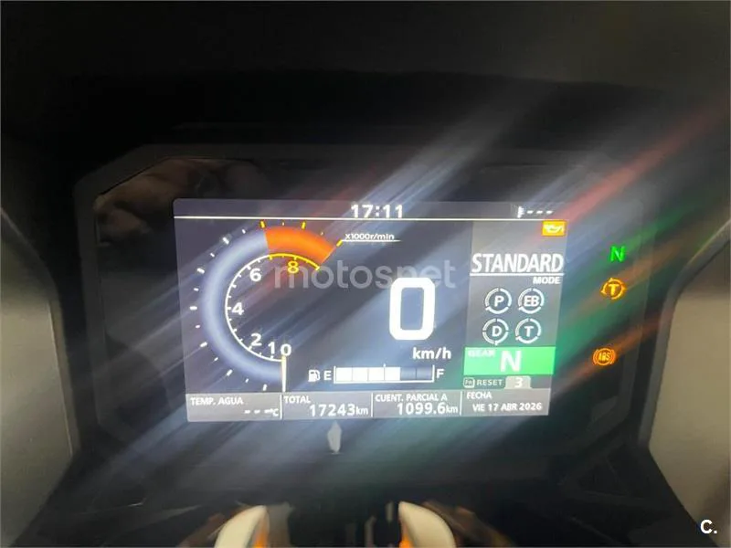 Honda Forza 750 – Vista 4