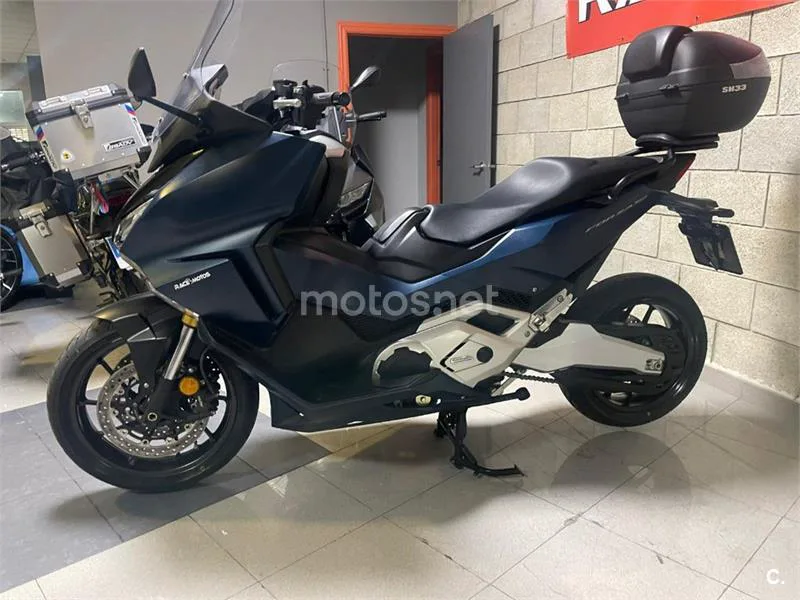 Honda Forza 750 – Vista 8