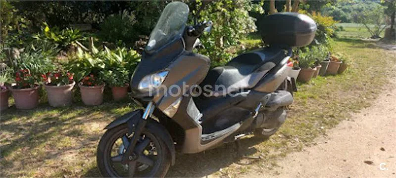 Yamaha XMAX 125 – Vista 7