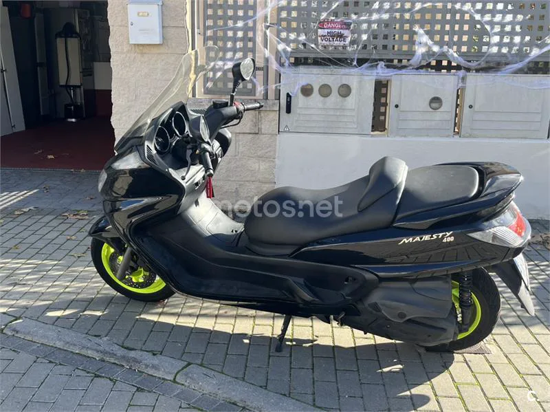 Yamaha YP Majesty 400 – Vista 2