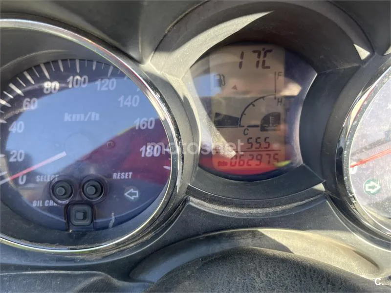 Yamaha YP Majesty 400 – Vista 3