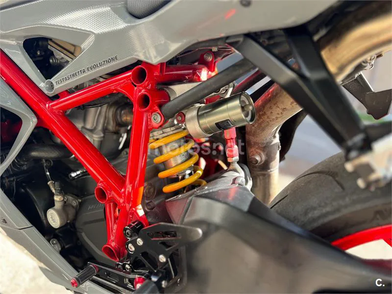 Ducati 848 Evo – Vista 18