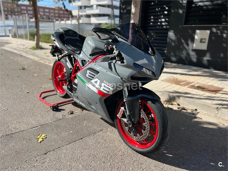 Ducati 848 Evo – Vista 35