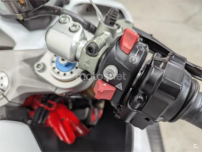 Ducati SuperSport – Vista 11