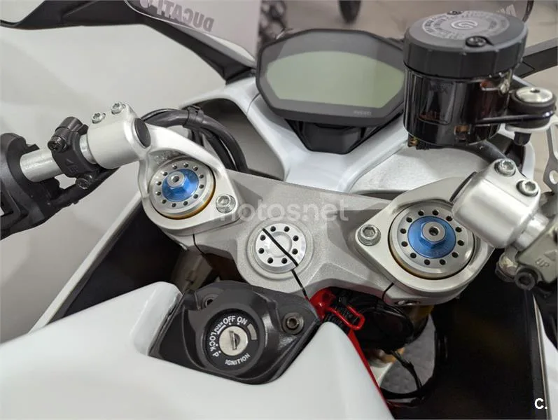 Ducati SuperSport – Vista 12