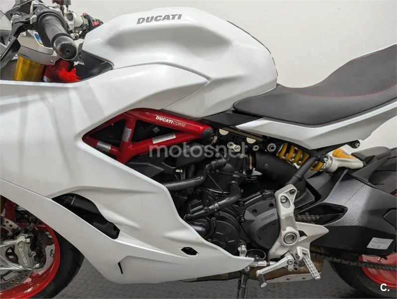 Ducati SuperSport – Vista 3