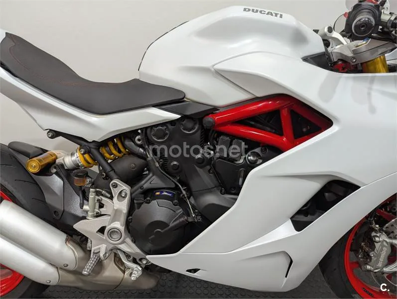 Ducati SuperSport – Vista 7