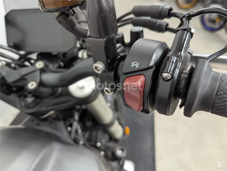 Voge 525 ACX – Vista 10