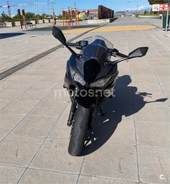 Kawasaki Ninja 650 – Vista 9