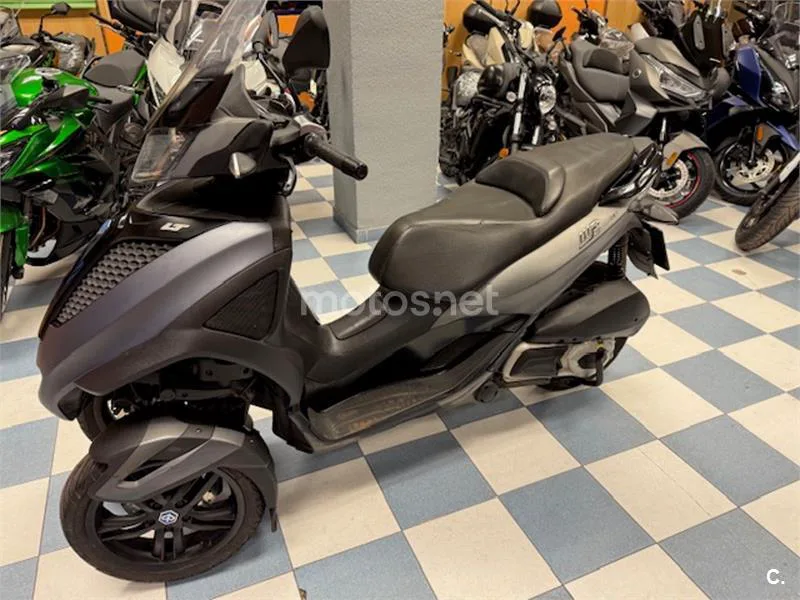 Piaggio MP3 Yourban 300 LT Sport – Vista 4