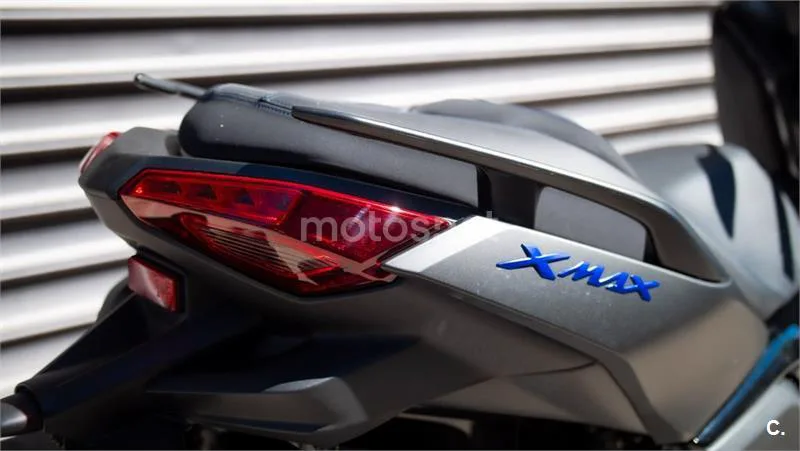 Yamaha XMAX 300 – Vista 8