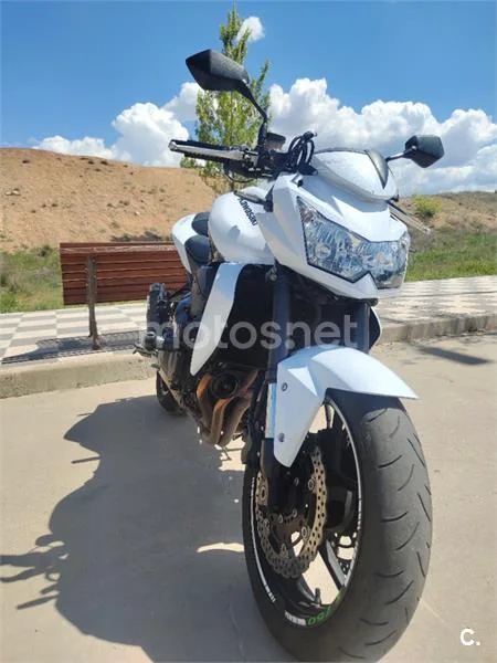 Kawasaki Z750 – Vista 6