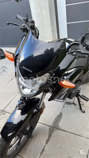 Honda CB 125 – Vista 3