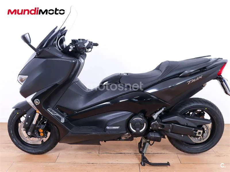 Yamaha TMAX – Vista 6