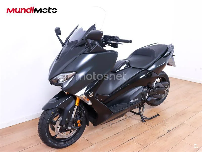 Yamaha TMAX – Vista 7