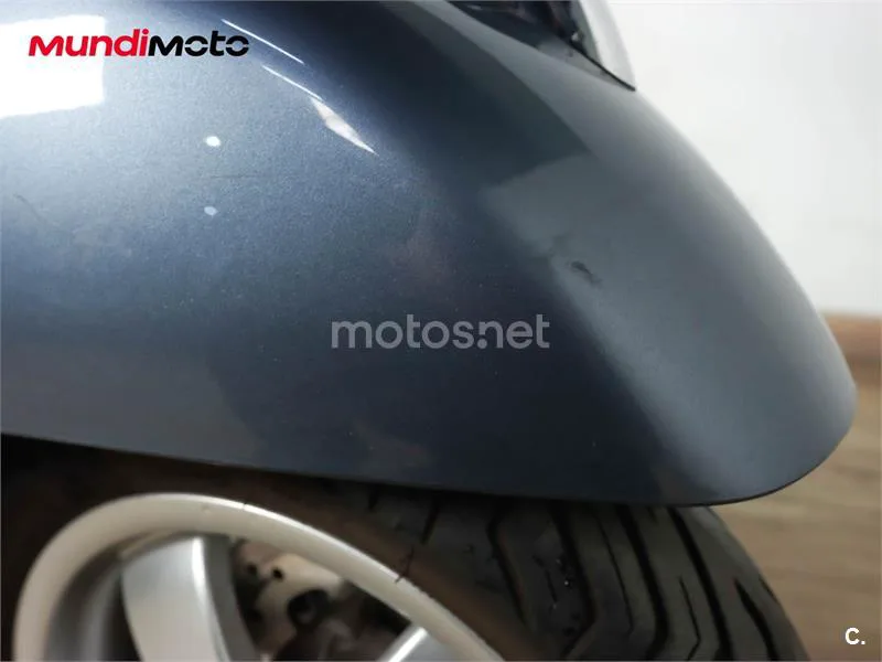 Vespa GTS 300 – Vista 13