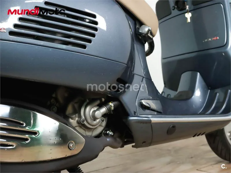 Vespa GTS 300 – Vista 4