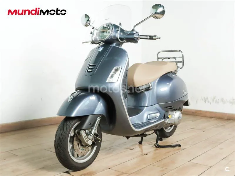 Vespa GTS 300 – Vista 7