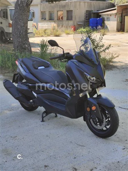 Yamaha XMAX 400 – Vista 2