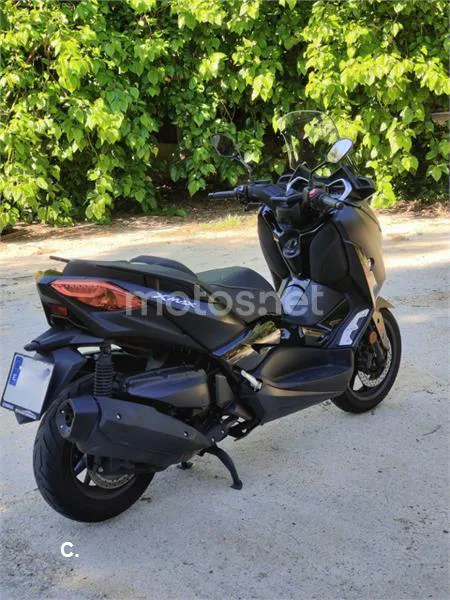 Yamaha XMAX 400 – Vista 3