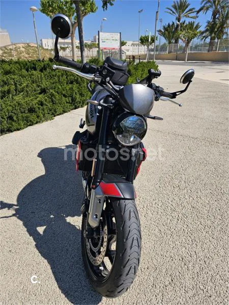 Triumph Trident 660 - Vista 4