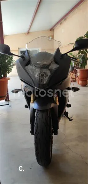 Honda CBR 600F – Vista 8