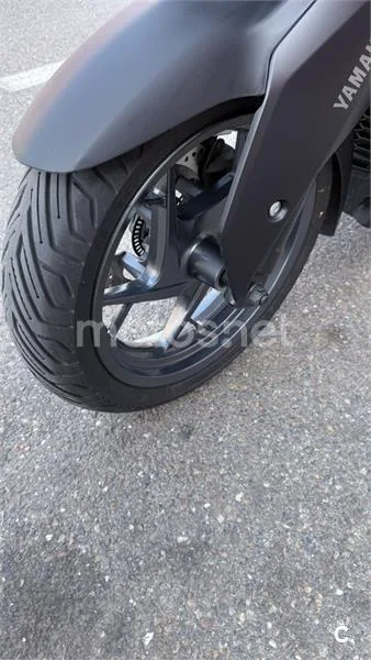 Yamaha XMAX 125 – Vista 16
